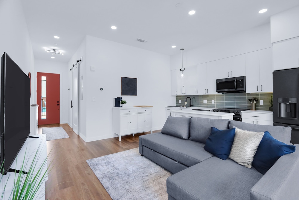 Luxury Resort-style Living Centrally Located