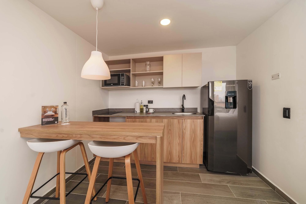 w Engaging Loft w Balcony in Laureles