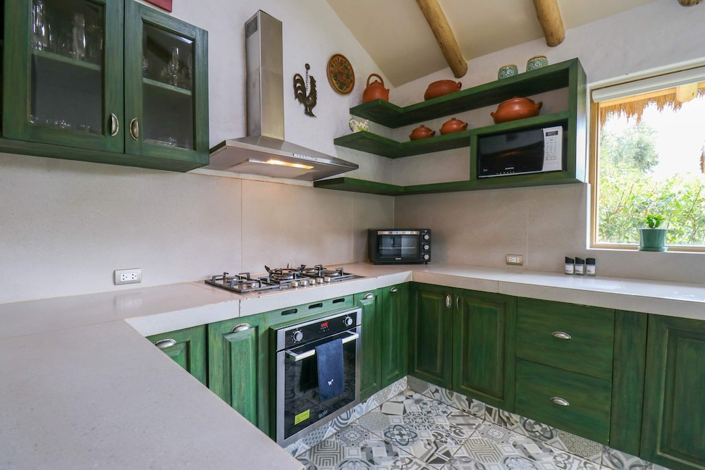 w Fabulous 3BR House in Villa Sagrado