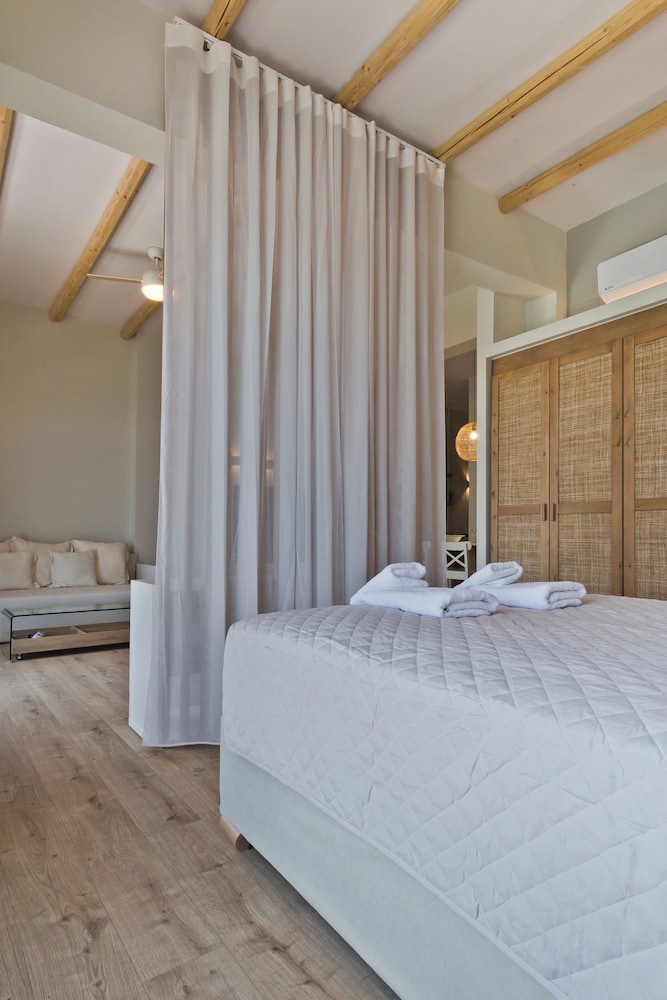 Olia Boutique Apartments