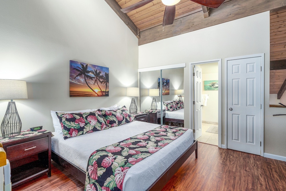 Kamaole Sands 2-406 - Luxurious Renovation - Penthouse Ocean Views - Split AC