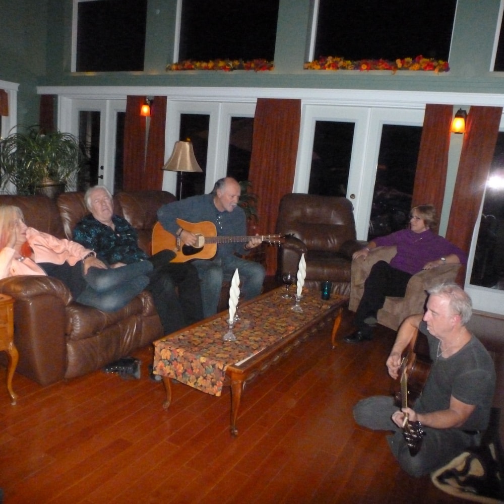 Two Eagles Lodge