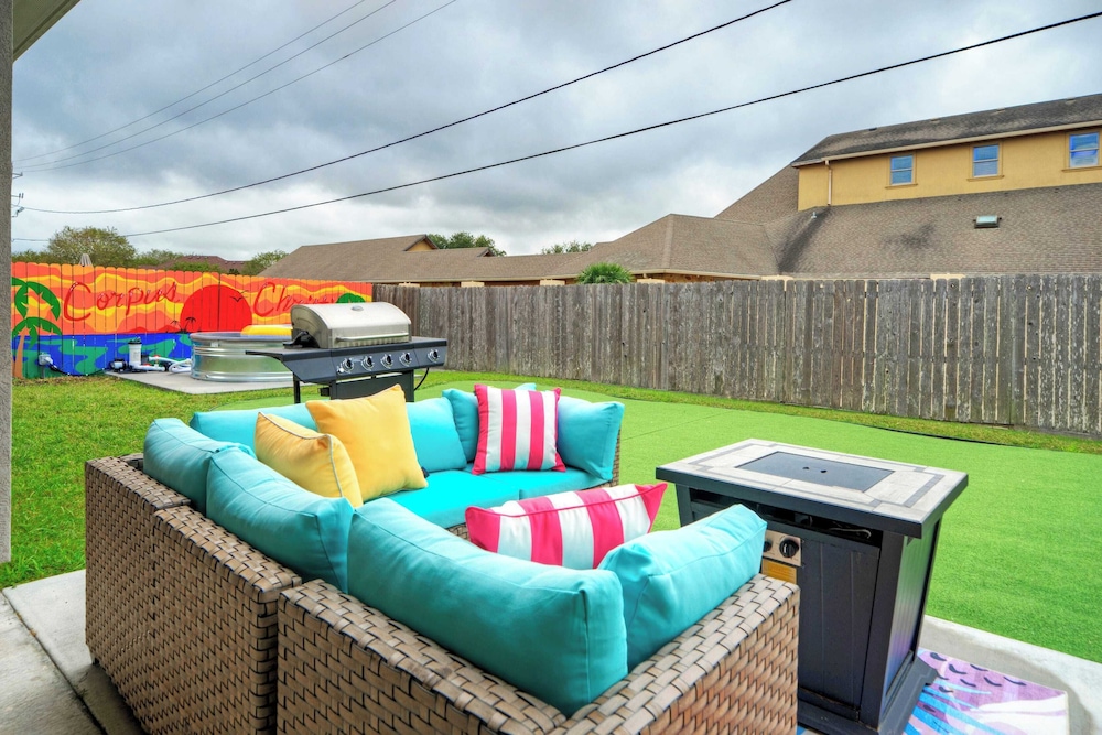 Graford by Avantstay Hot Tub, Firepit, Mini Putt