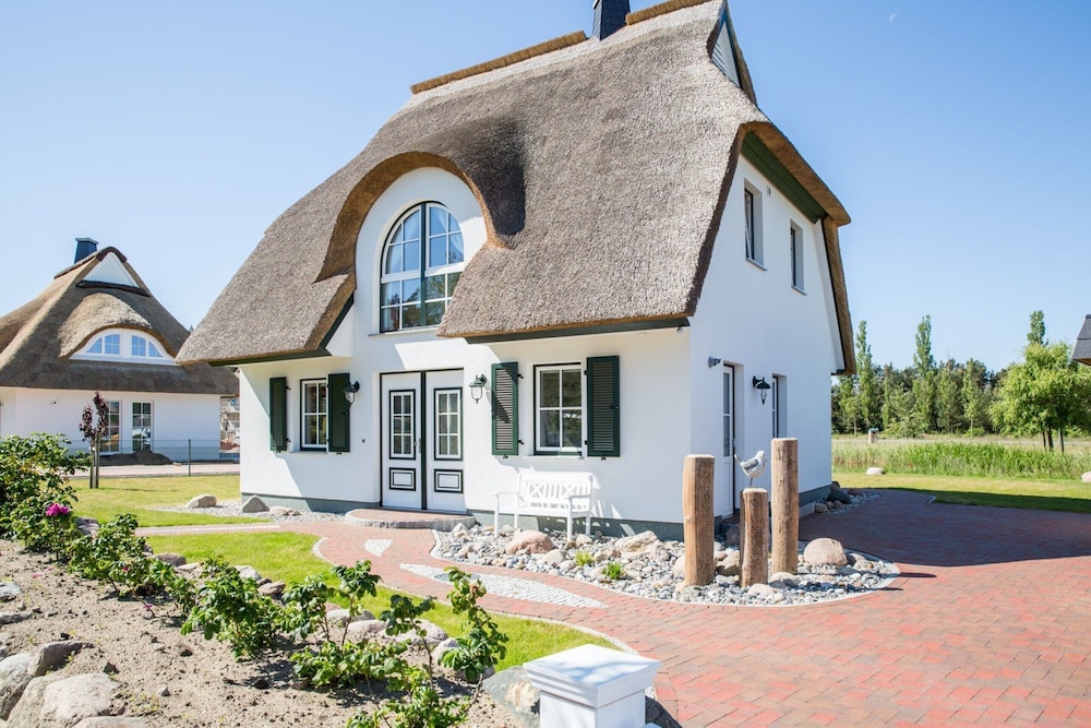 Holiday Home Bodden With Sauna and Harbor