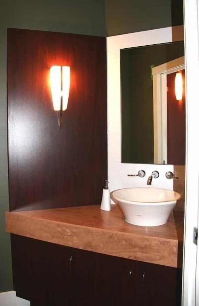 Crooked Tree Guest Suites