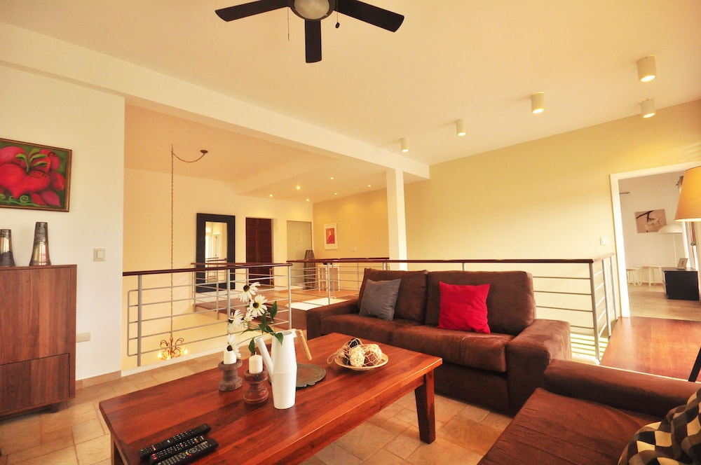 Instyle Residences at Seahorse Ranch Villa 118