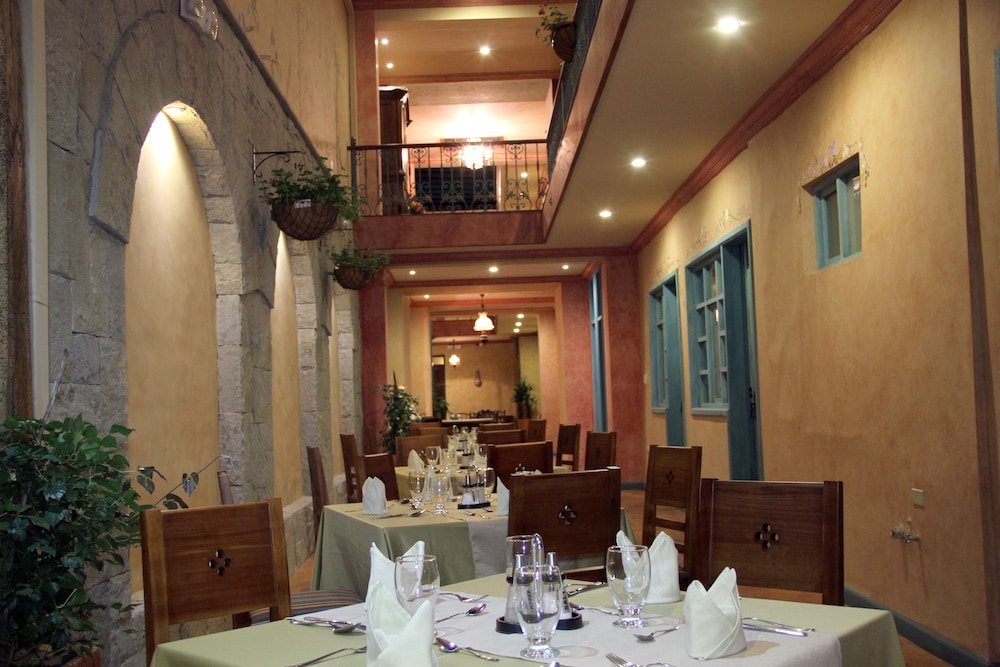 Hotel Inés María