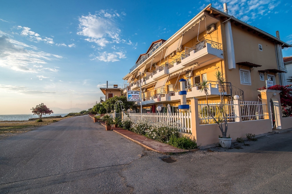 Faros Apartments