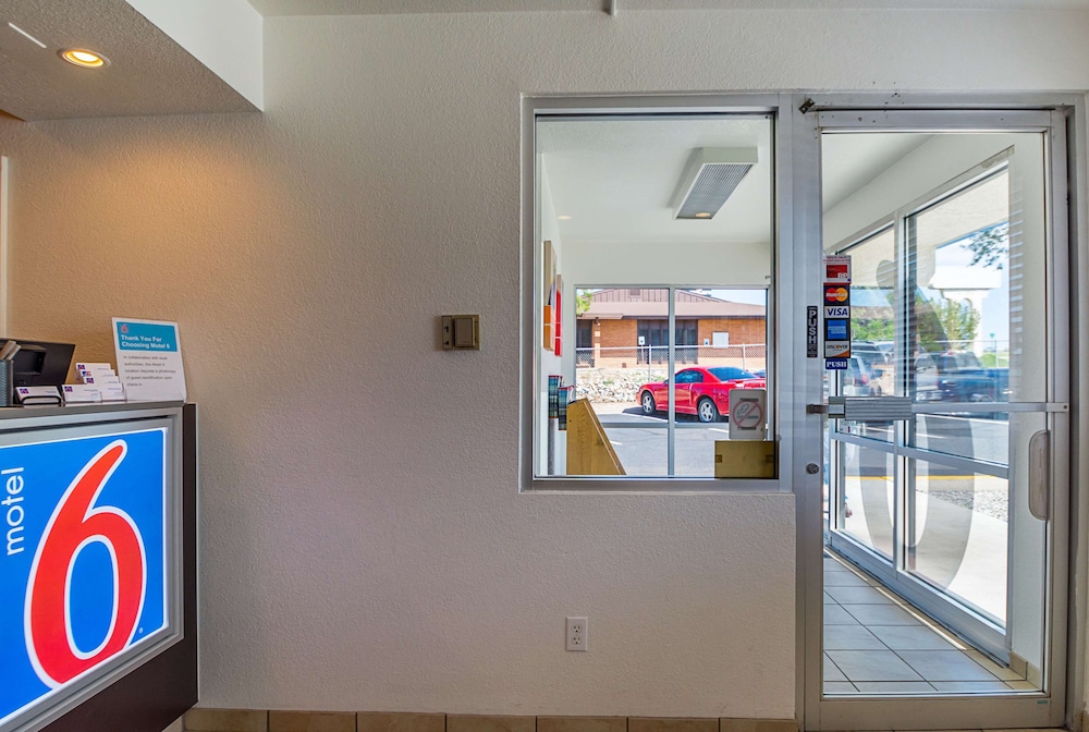 Motel 6 Pueblo, CO - I-25