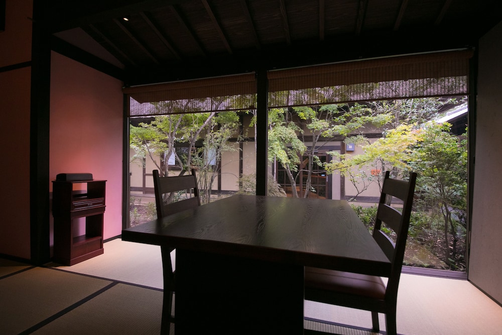 Shukubo Kawaseminoshou - The Kingfisher resort -