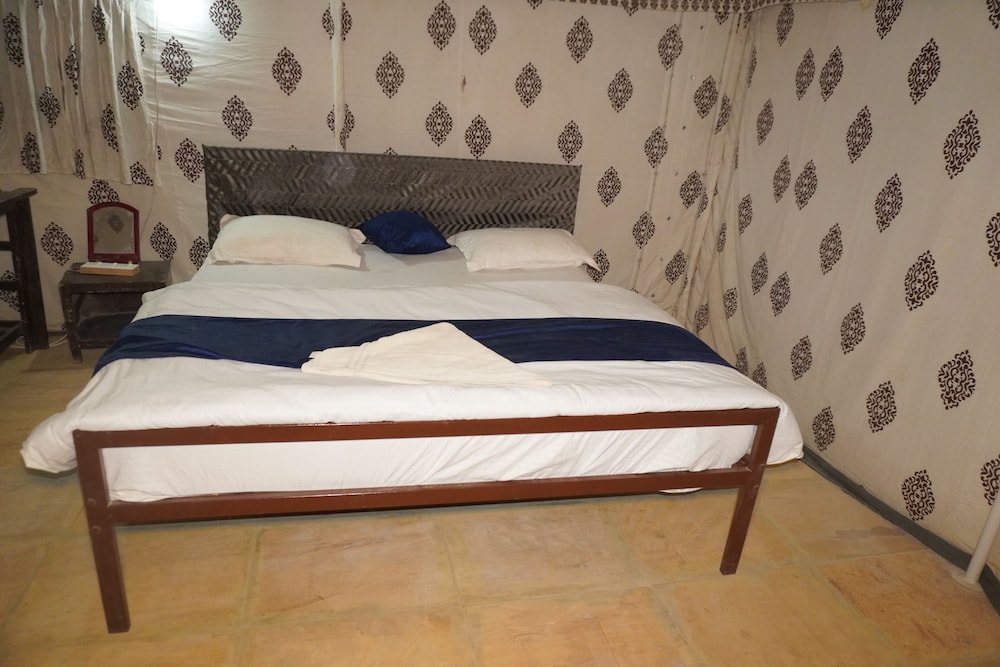 Raj Dunes Resort