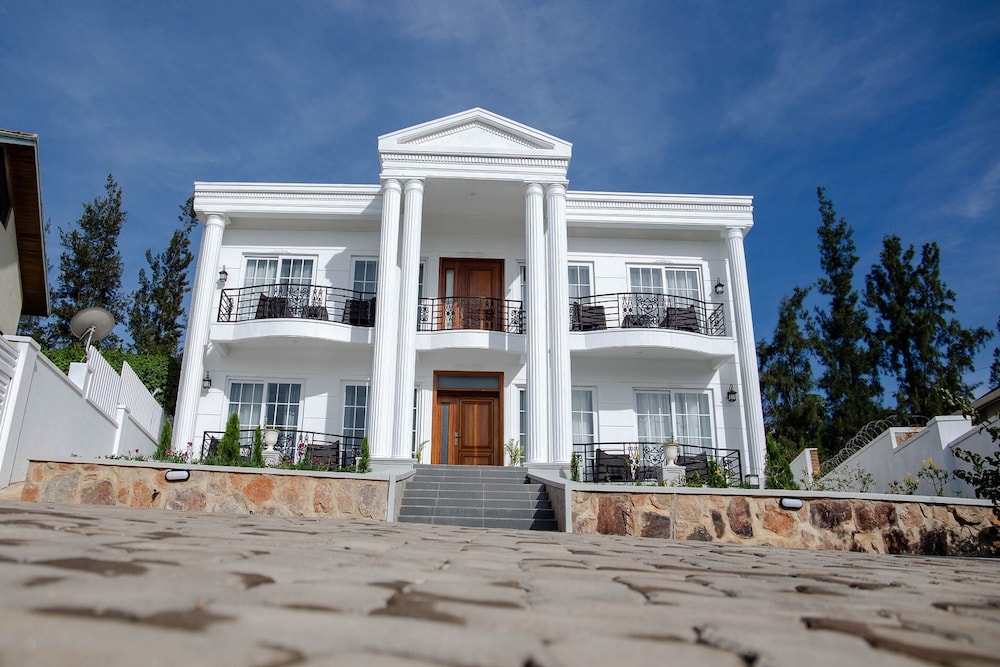Kasi Apartments