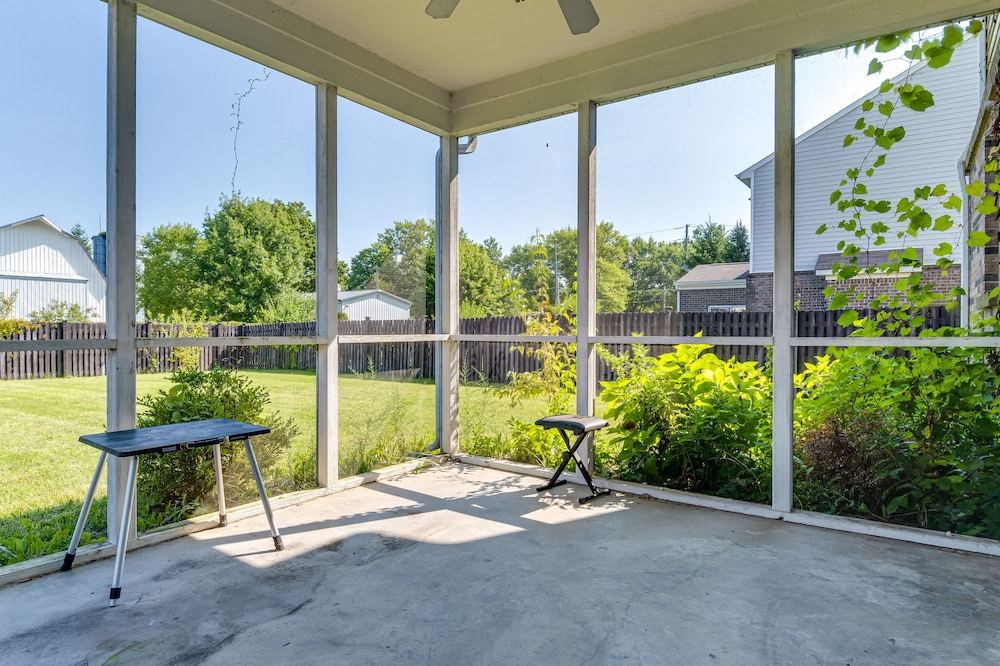 Indianapolis Home w/ Patio & Community Pool!
