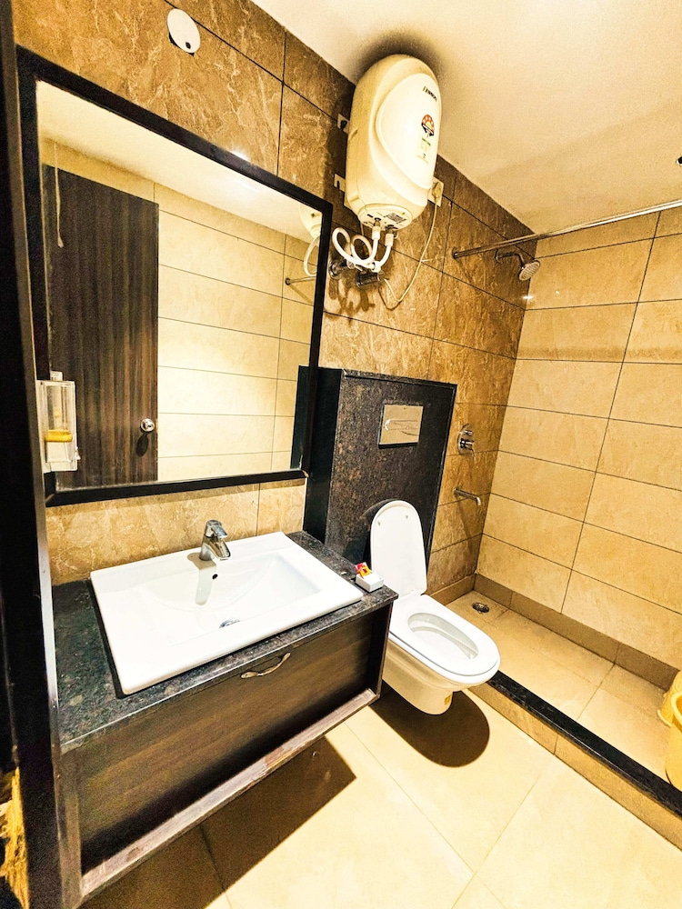The HomeAste Residence Rajouri Garden