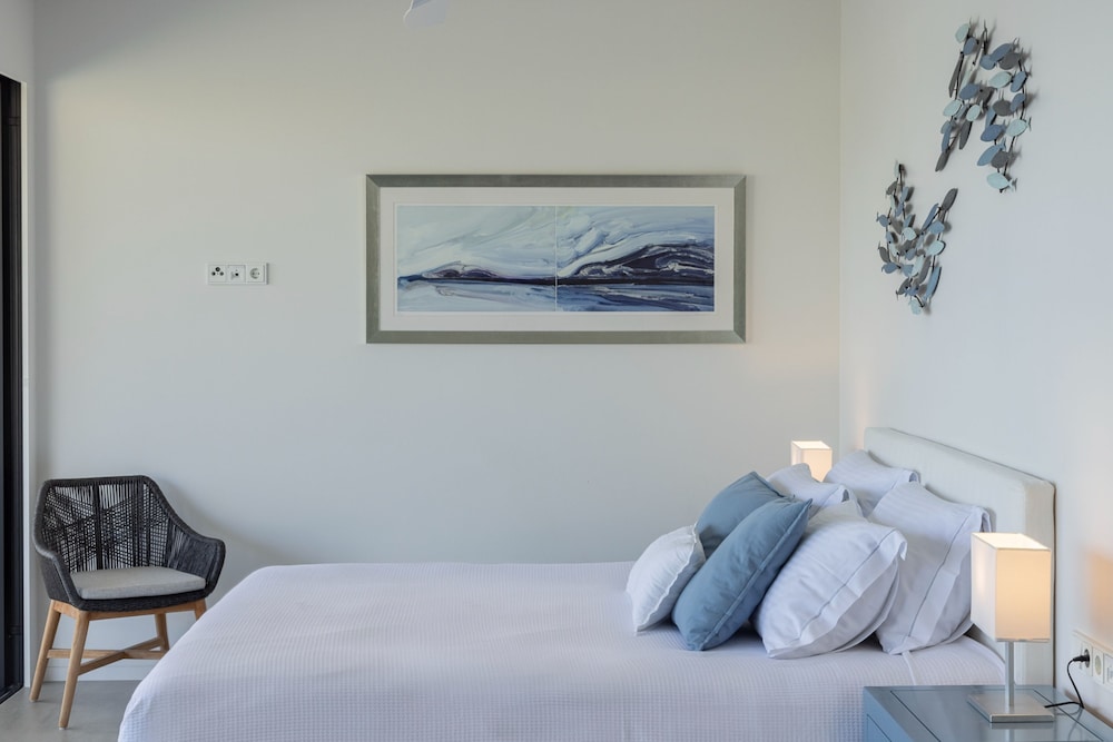 Luxury Villas Skiathos view 4
