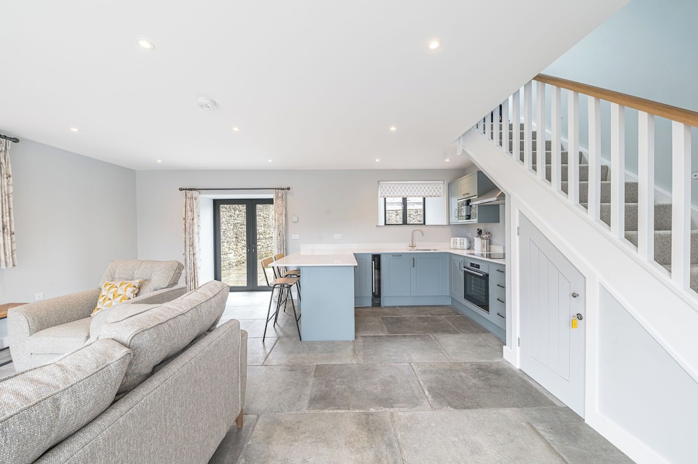 No 1 The Coach House