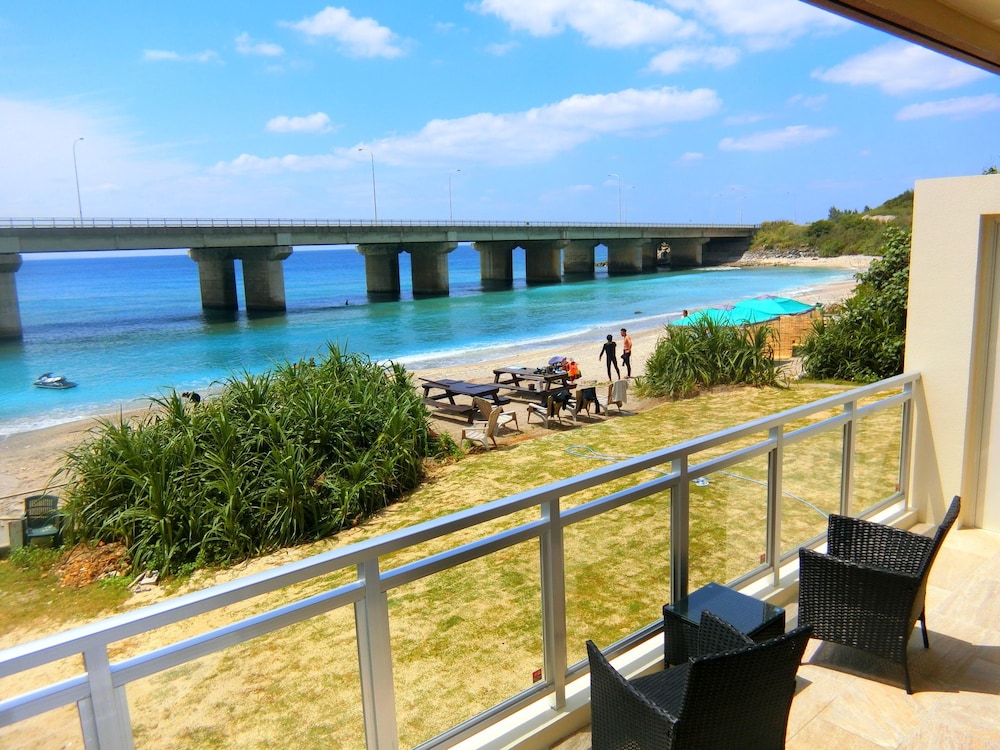 Oceans Cottage view 3