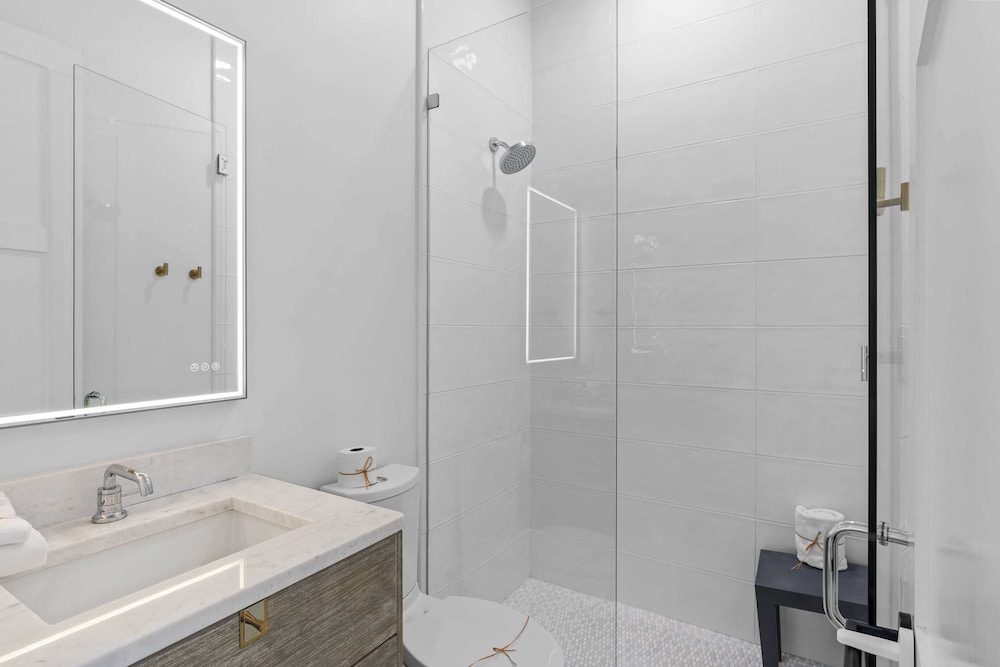 30A Good Vibes by Avantstay Private Pool + Bikes Beach Access