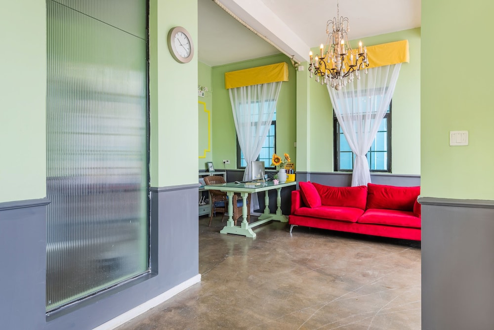 lounge