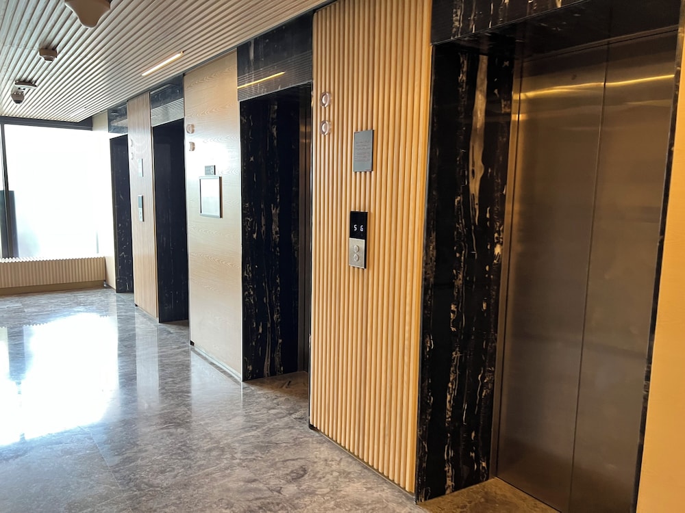 Grapeful Stay – Luxury Hostel Binghatti Avenue Tower Al Jaddaf