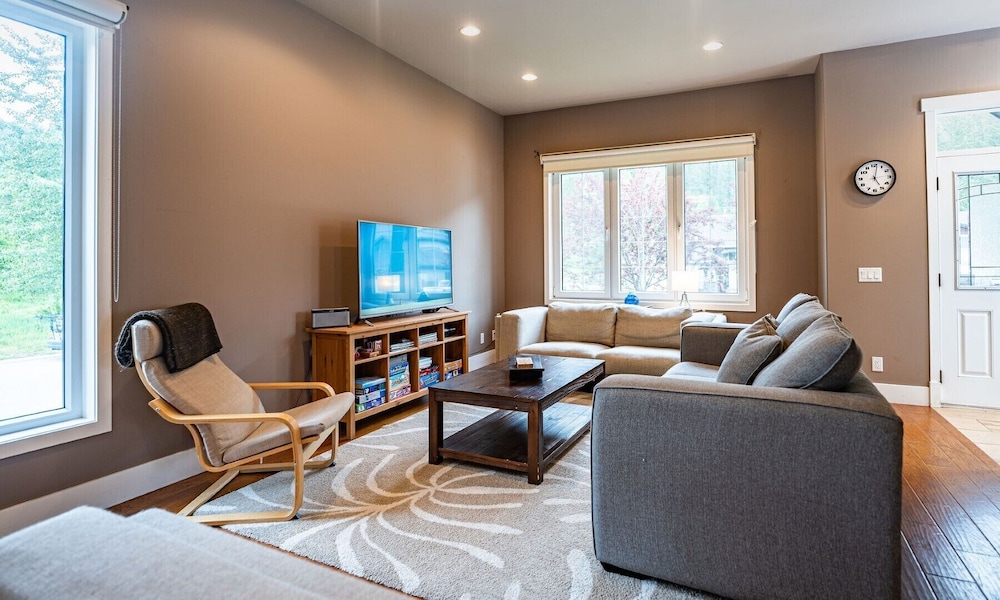 Aspen Lodge by Revelstoke Vacations