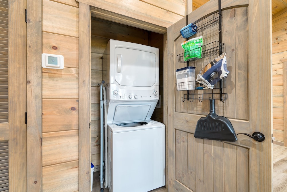 Rambling Ridge Lodge Endless Amenities Fun Indoor Pool Hot Tub A Arcade Game Room