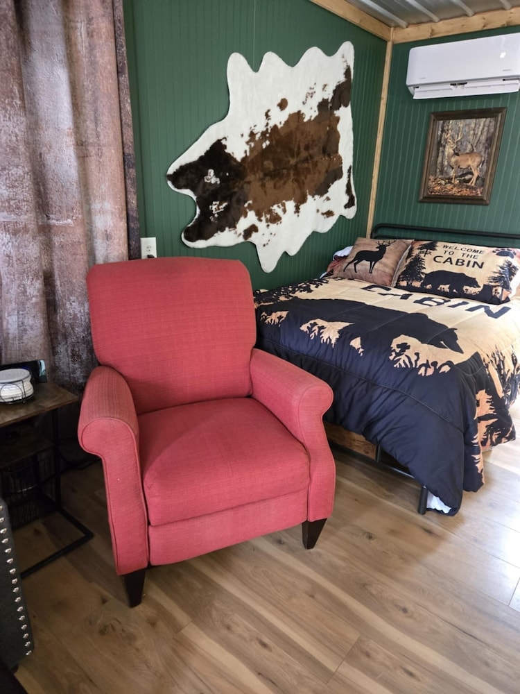 #1 ~ Modern Hunting One Room Cabin ~ Wheelchair Accessible Cabin