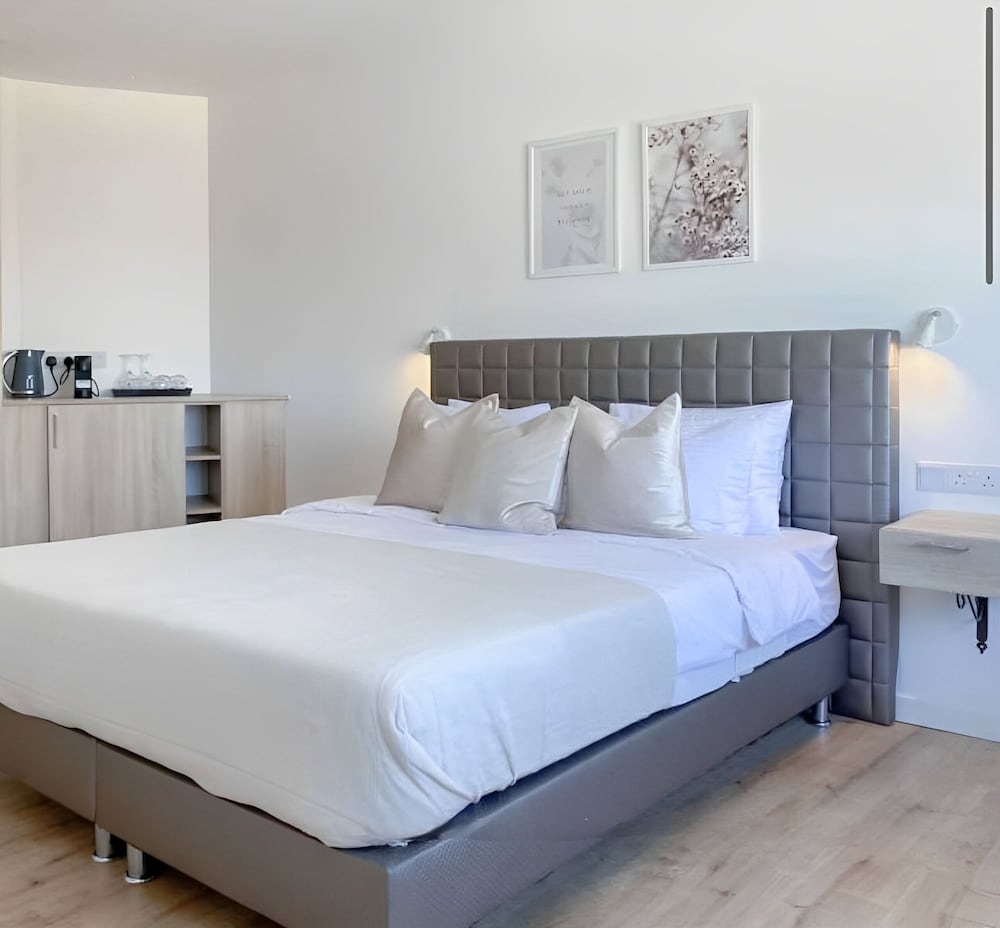 Jungle House Boutique Suites – Short North & Convention Center