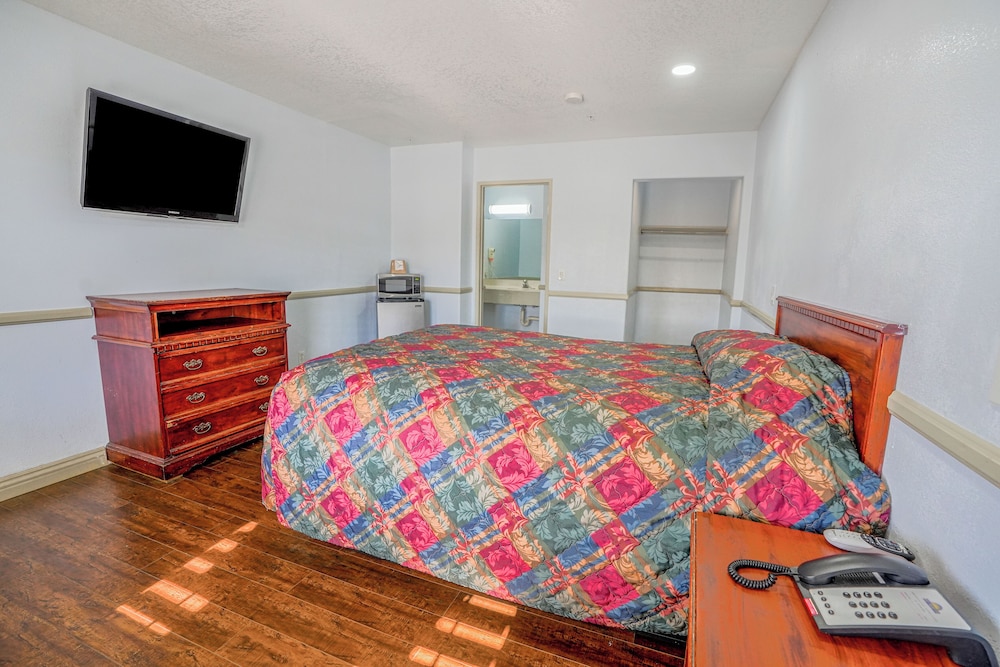 Day&Night Inn