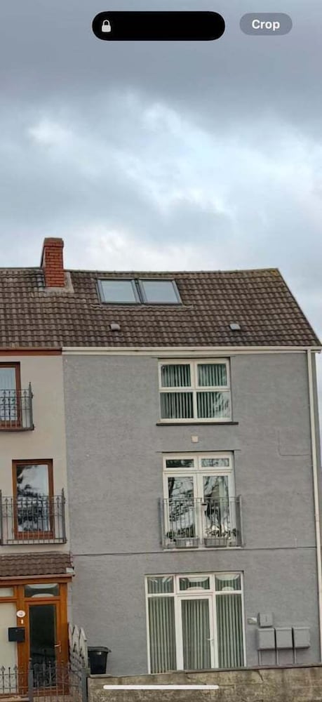 Sea Breeze 1-bed Retreat With Parking