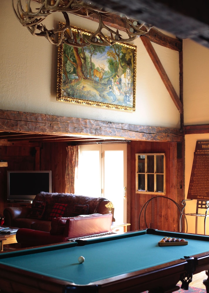 Saint Huberts Lodge