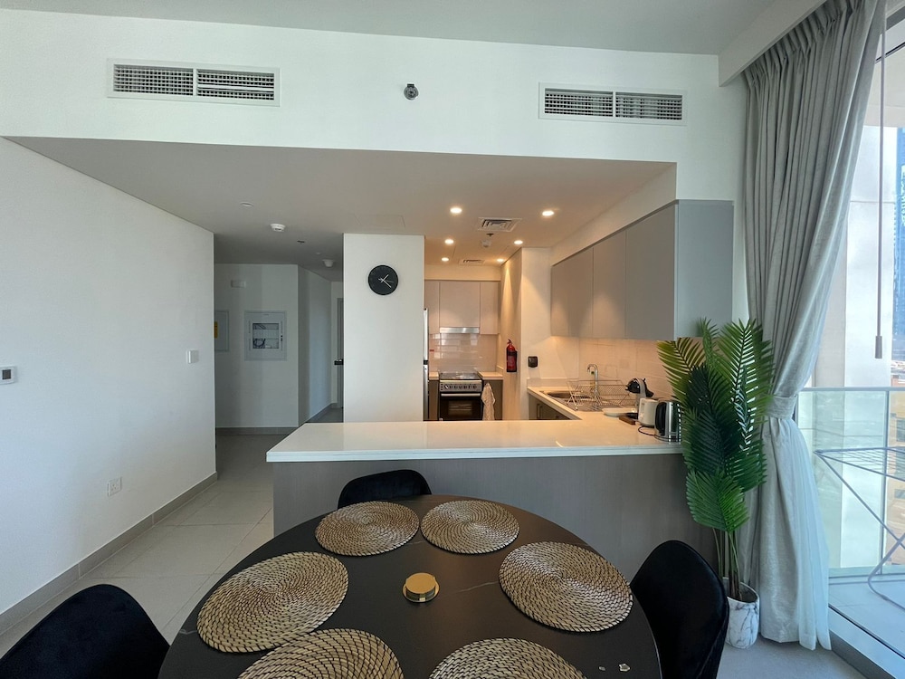 Two Bedroom Damac Majestine-StayOnHomes