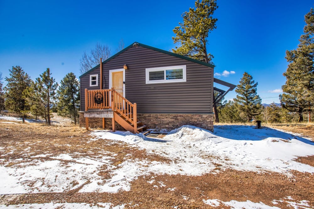 Perch Point- Hikers Dream Cabin Base