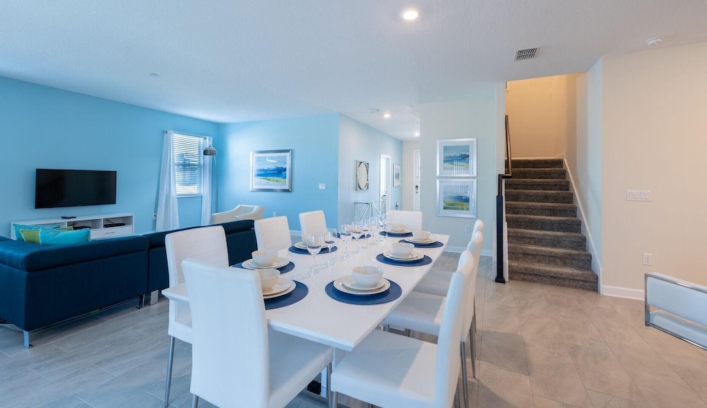 4569tb NON Renting 09/13/2021 -storey Lake - Image 2