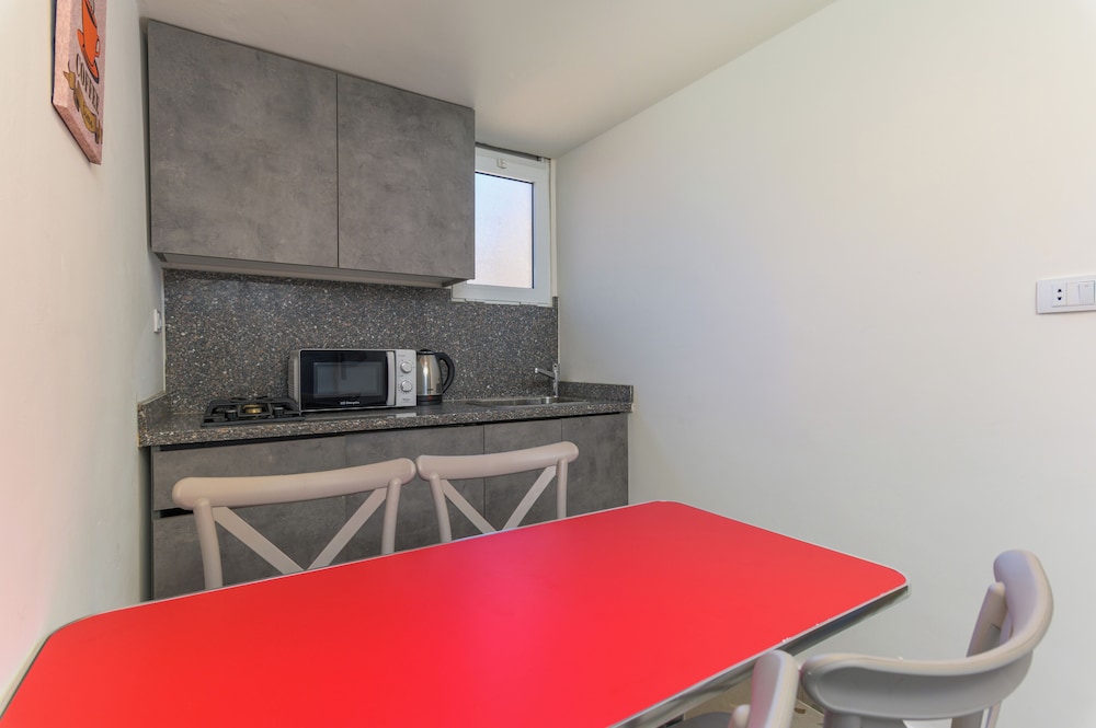 Calliope 2-BR Apartment in Gemmayze