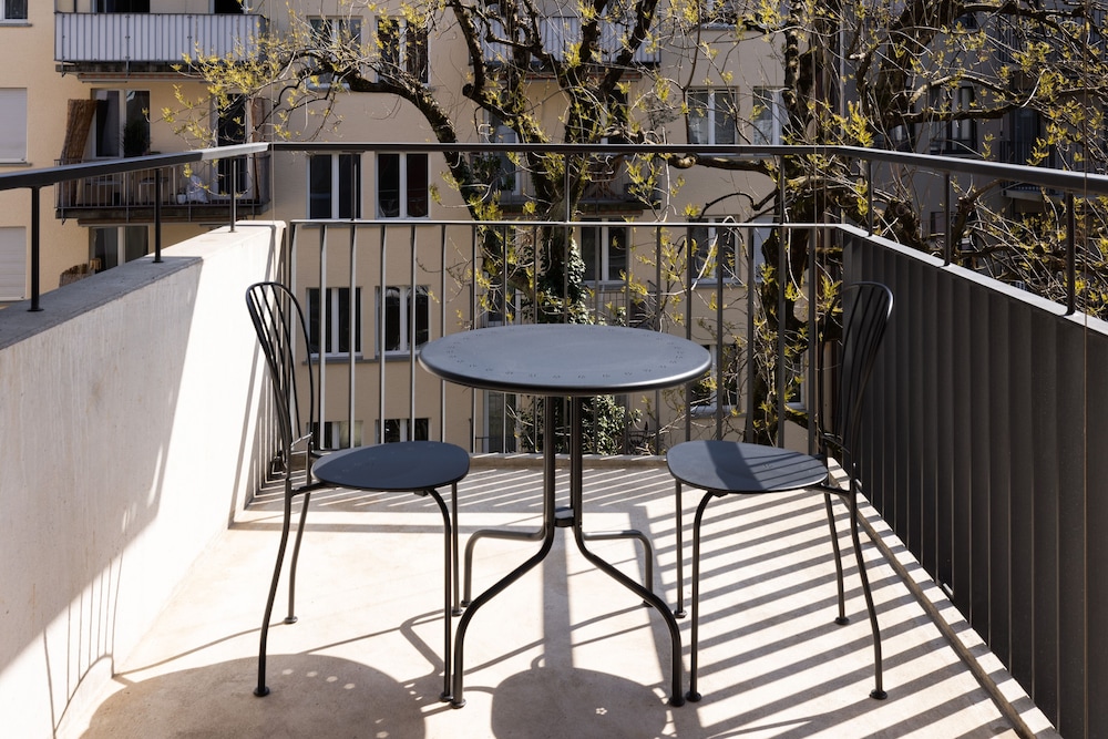 EMA House Serviced Apartments Seefeld
