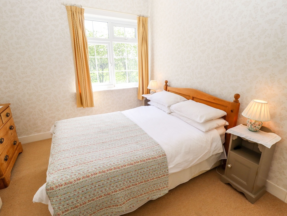 East Farm Cottage