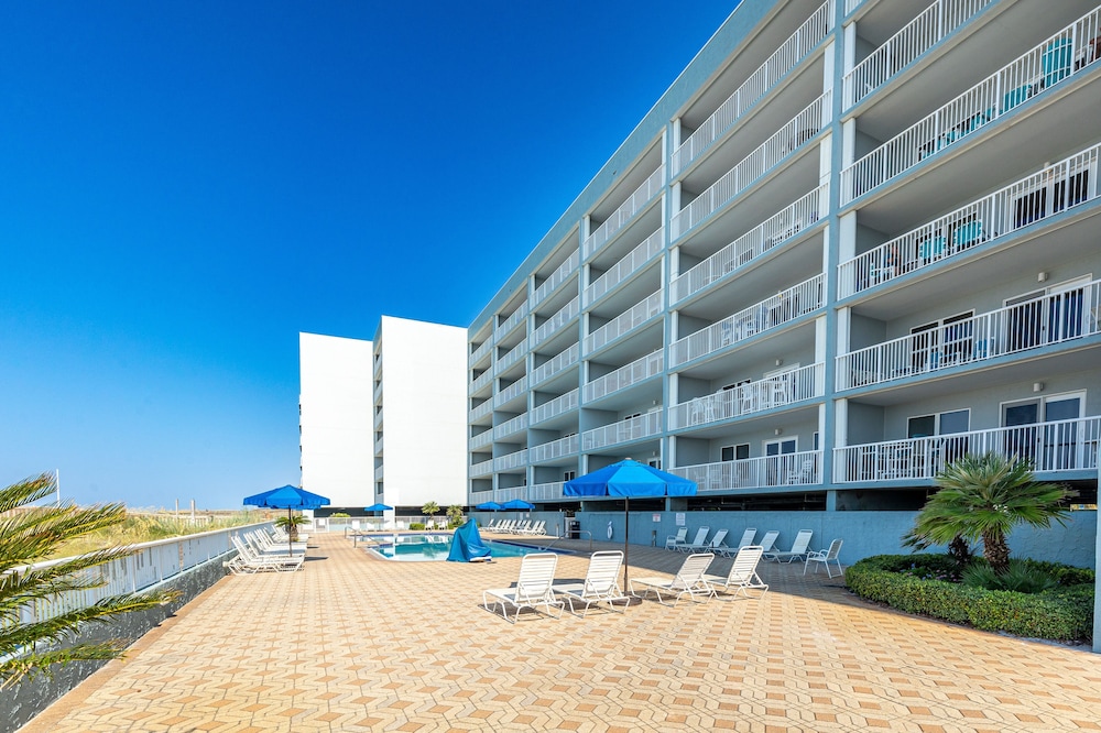 Islander Beach Resort 403 Condo