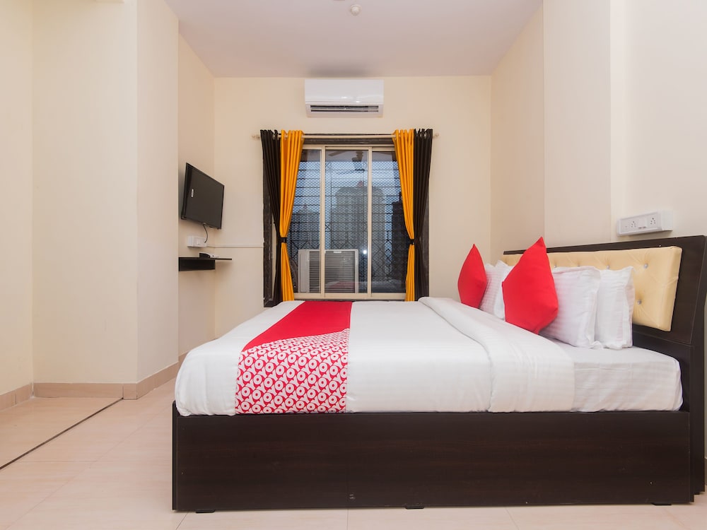 OYO 15119 Vista Service Apartment