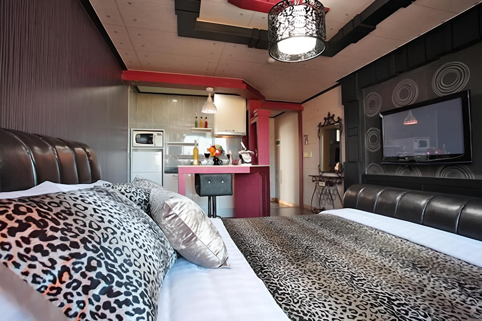 Taean Golden Wave Pension