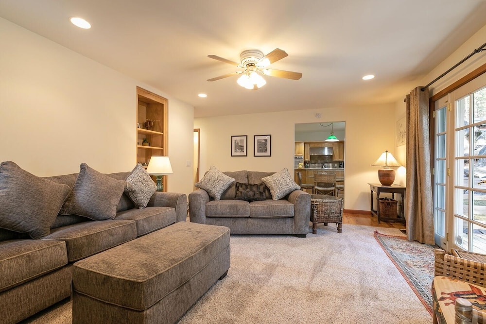 Silver Rock Lodge 5 Bedroom Home
