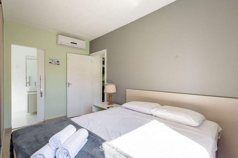 Beautiful Apartment in Building With Pool Mpb0034