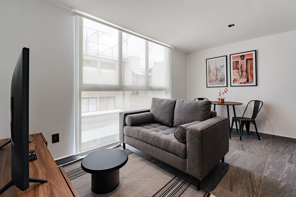 Santa Maria Apartments by VH photo 2