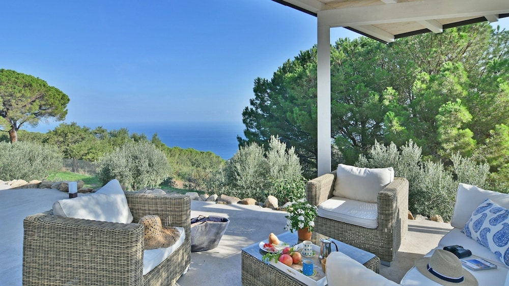 Villa Respiro 8 in Cefal view 3