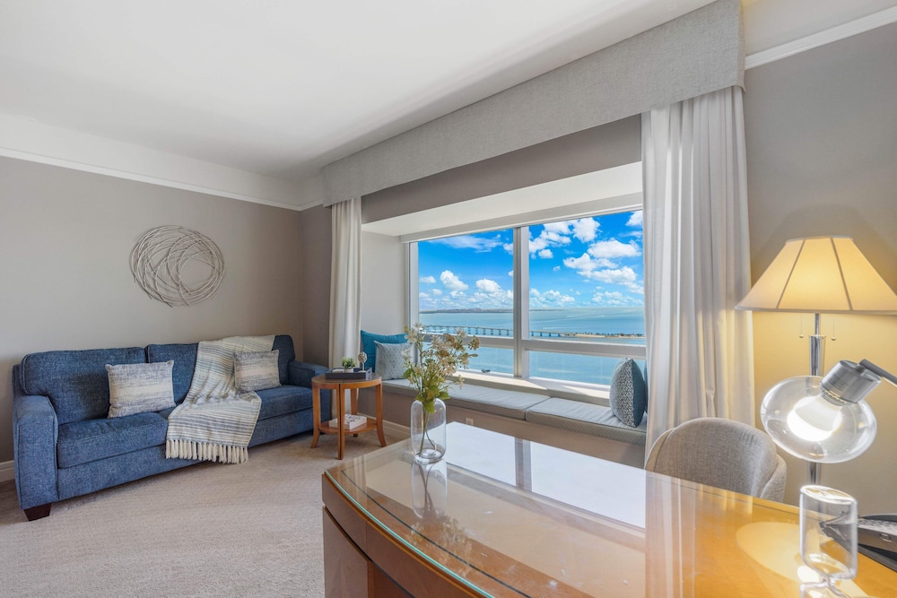 1435 Brickell Ave #3004