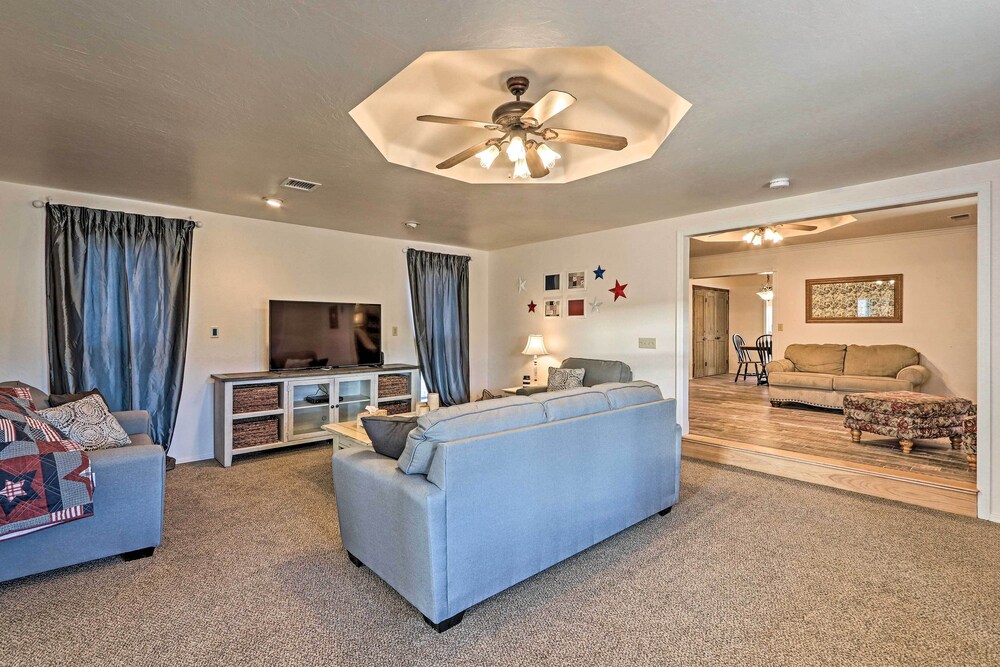 'the Eagar House' White Mountains Gem w/ Views! view 3