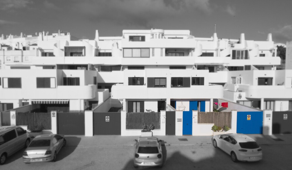 Beach House with garden