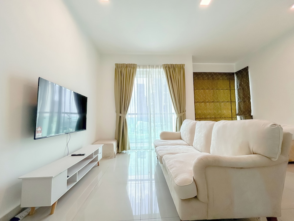 Solaris Dutamas by Manhattan Group