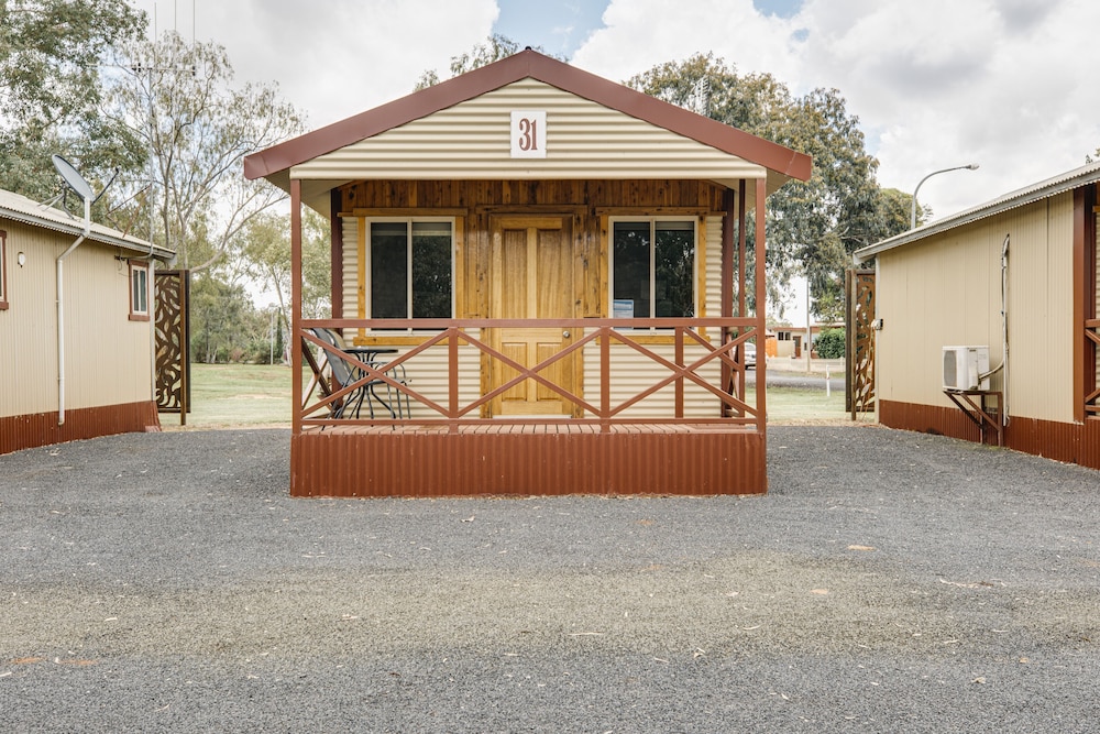 Nyngan Riverside Tourist Park