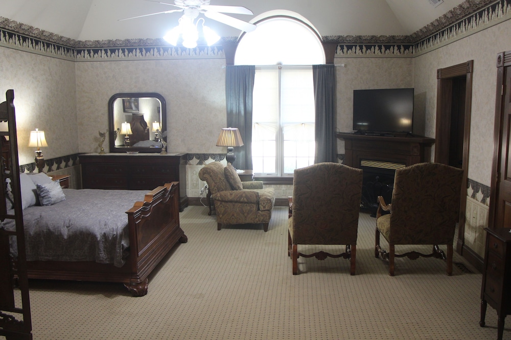 Apple Crest Inn